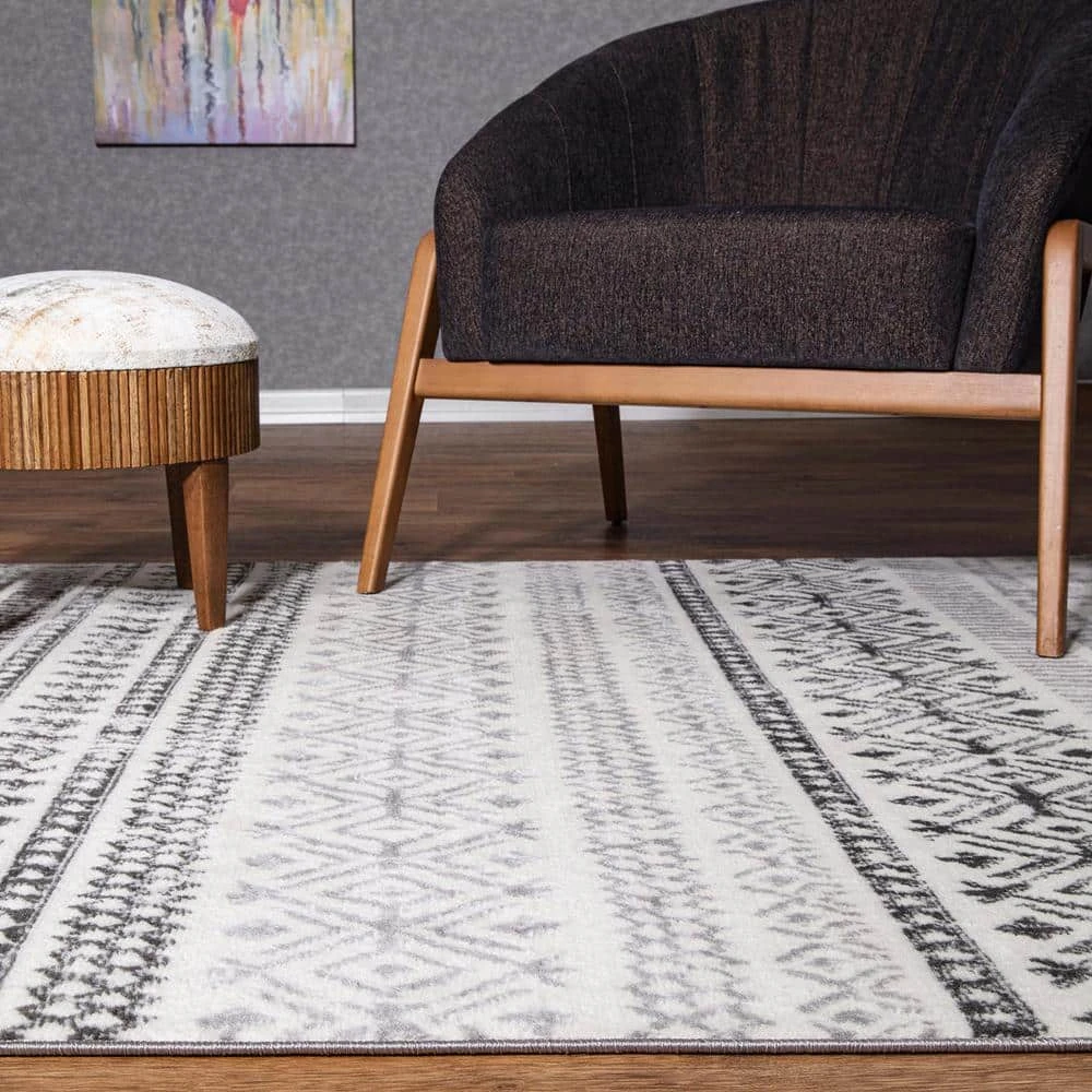 Gray 5 ft. x 7 ft. Distressed Boho Geometric Modern Area Rug by World Rug Gallery 2 Gray 5 ft. x 7 ft. Distressed Boho Geometric Modern Area Rug by World Rug Gallery - Image 2