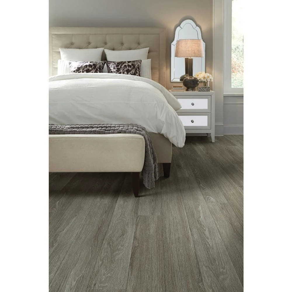 Grand Slam Klesko 1-1/8 in. T x 2-1/8 in. W x 94 in. L Stair Nose Molding by Shaw 2 Grand Slam Klesko 1-1/8 in. T x 2-1/8 in. W x 94 in. L Stair Nose Molding by Shaw - Image 2