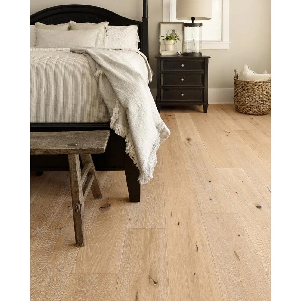 Richmond Oak 7-1/2 in. W Lancaster Engineered Hardwood Flooring (31.09 sq. ft./case) by Shaw 2 Richmond Oak 7-1/2 in. W Lancaster Engineered Hardwood Flooring (31.09 sq. ft./case) by Shaw - Image 2